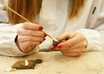 Al via le iscrizioni al secondo corso breve di Restauro su reperti ceramici archeologici