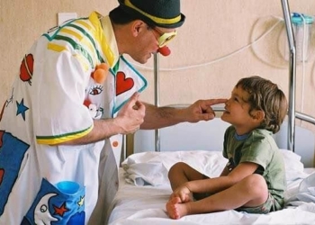 Nasi rossi per portare sorrisi, in autunno corso di clownterapia a Orvieto