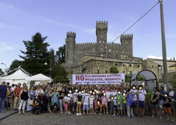 Geotermia, comitato associazioni Orvietano, Tuscia e Lago di Bolsena: circa 200 persone alla passeggiata sull’Alfina