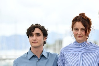 Alice Rohrwacher e Adriano Tardiolo aprono la programmazione del piccolo cineteatro “La Vecchia Carrozza”