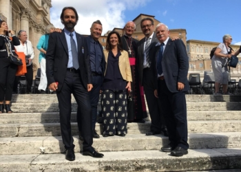 La Nazionale Italiana Cantanti scende di nuovo in campo per la pace in Medio Oriente, da Papa Francesco anche Stefano Cimicchi