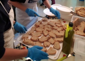 “Filiera a vista” e “Podere Comune”, nella mensa scolastica di Montegabbione per colazione pane di grani antichi e olio evo