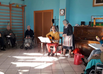 Canti popolari e movimento creativo per gli ospiti della residenza Protetta S. Giovanni Bosco di Monterubiaglio