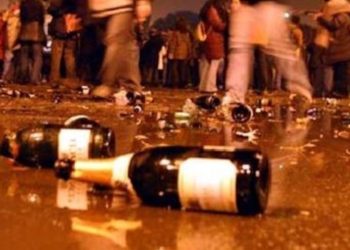 Disposizioni Capodanno, divieto vendita bottiglie vetro e sorvolo droni