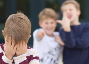 Bullismo e cyberbullismo: iniziamo dai genitori