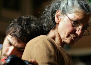 Beniamino Barrese presenta il docufilm su Benedetta Barzini “La scomparsa di mia madre”