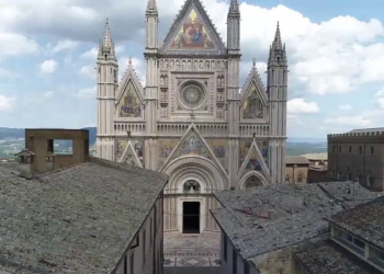 Pentecoste 2020. Nel giorno della Palombella, “Il volo della colomba. La tradizione che vive il tempo”