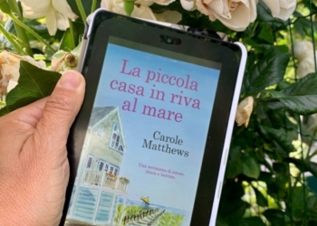 La piccola casa in riva al mare