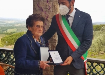 Montecchio, Velina Menichini compie 100 anni al tempo del Coronavirus