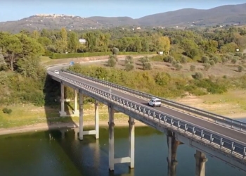Chiuso il ponte sul Lago di Corbara, traffico deviato sulla Baschi-Todi. Verifiche strutturali in corso