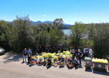 Plastic Free sul Lago di Corbara, raccolta 1 tonnellata di rifiuti: “C’è ancora molto da fare. Prossima giornata il 2 agosto”