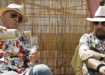 “Senza mare”, un video ironico sulle iniziative dell’estate orvietana con Giovanni Bufalini e Guido Barlozzetti