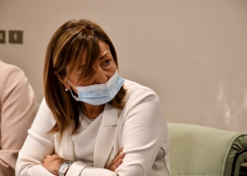 Coronavirus, la presidente Tesei firma l’ordinanza sul trasporto pubblico locale