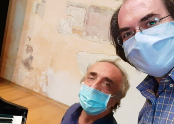 L’attore Silvio Orlando a Orvieto: “A lezione con il maestro Cambri per imparare a suonare il piano”