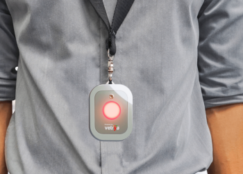 Pj20 tracer di Vetrya scelto da un’importante casa di moda britannica per rinforzare le misure di prevenzione del Covid-19 in Gran Bretagna e USA