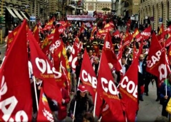 Caos scuola, presidio sotto l’ufficio scolastico territoriale di Terni