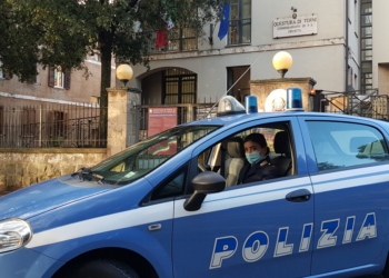 Ordina un caffè in un bar di Orvieto e con uno stratagemma ruba il portafogli al gestore: denunciato dalla Polizia