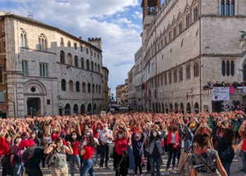 “25 Novembre contro la violenza sulle donne. Un grido per le donne che più non hanno voce”