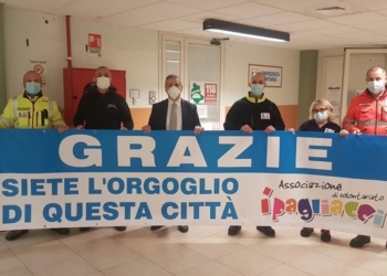 “Siete l’orgoglio di questa città”. L’omaggio dell’associazione ‘I Pagliacci’ di Terni agli operatori del 118 e della Usl Umbria 2