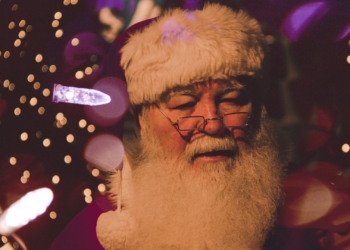 M’Illumino di Meno, salta l’evento ma a Castel Viscardo Babbo Natale porta una borraccia alla Scuola dell’Infanzia