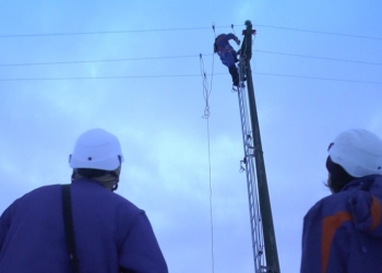 Maltempo, in Umbria oltre 3000 utenze elettriche messe fuori servizio. Tecnici Enel a lavoro anche di notte