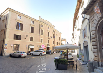 Ripristino impianto elettrostatico anti piccione presso Palazzo comunale, chiusa Via Garibaldi