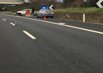 Incidente autonomo in autostrada, lintervento della Stradale scongiura ulteriori pericoli