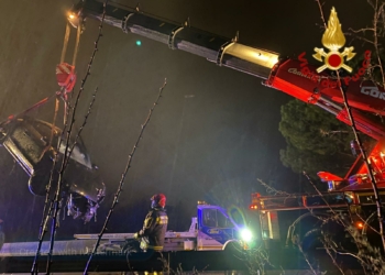 Raffiche di vento, allagamenti e alberi caduti, nottata d’interventi per i Vigili del Fuoco