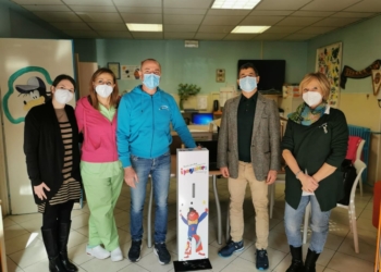 Mascherine e pc portatili per i bambini del Centro Baobab, la donazione de “I Pagliacci”