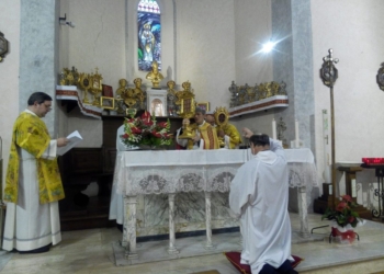 Porano celebra San Biagio. Il tradizionale rito della “Alzata dei Santi” presieduto dal Vescovo Mons. Sigismondi