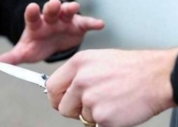 Sotto effetto di alcol minaccia marito e figlio con un coltello, denunciata 39enne di Fabro