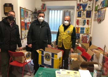 “Lotta alla Fame ed alle Nuove Povertà”, effettuata dal Lions Club la V consegna di derrate alimentari