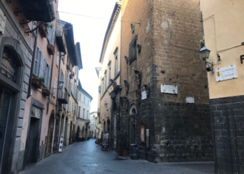 Sistema videosorveglianza nel centro storico: primo intervento in via della Costituente