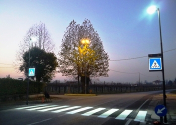 Lavori per attraversamento pedonale luminoso su Strada della Direttissima, divieto di transito veicolare