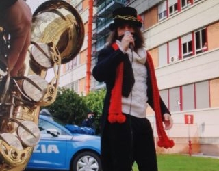 Una fiaba di Pasqua messa in scena all’Ospedale di Terni dall’attore Stefano de Majo