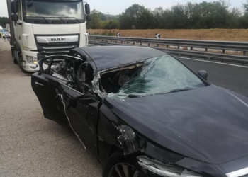 Incidente in Autostrada tra un’auto e un mezzo pesante, tre i feriti