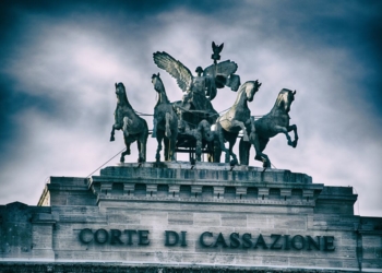 “La scuola è democratica: nessun potere disciplinare di sospensione ai dirigenti-manager”