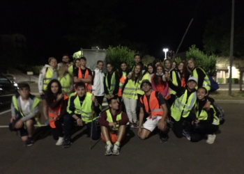 Pellegrinaggio notturno di giovani aquesiani in cammino verso il Santissimo Crocifisso di Castro