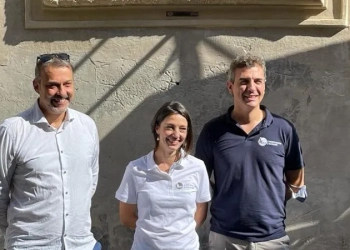 Ricollocato ai piedi della Torre di Maurizio il Cristo Portacroce