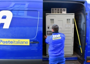 Poste Italiane consegna 3.400 dosi del vaccino Moderna in Umbria