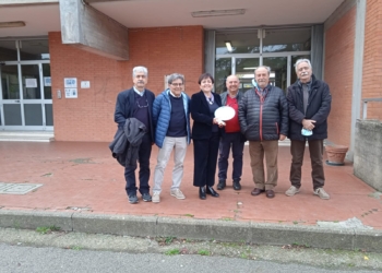 Ex alunni del Geometri si ritrovano a 50 anni dal diploma e incontrano gli studenti di oggi