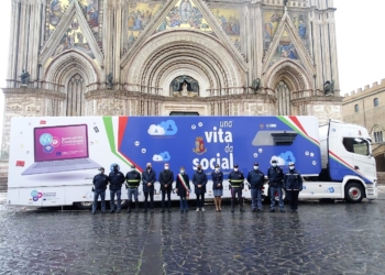 “Una Vita da Social”, il truck multimediale della Polizia di Stato fa tappa di Orvieto per parlare di cyberbullismo