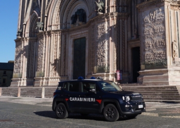 Investe un ciclista ma non si ferma, denunciato un 74enne