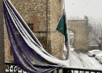 Parrano: consiglio comunale sotto la neve, approvato l’assestamento di bilancio e varata la commissione per rivedere lo Statuto Comunale