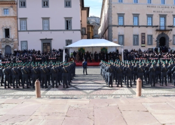 Cerimonie di giuramento e di consegna delle fiamme e del basco verde ai neo finanzieri del 20° Corso Specializzazione A.T. – P.I.