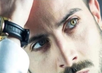 “I dubbi di Elia”, Matteo Pandolfi in scena al Teatro Boni