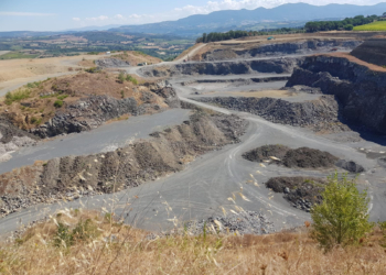 Fermare lo sfruttamento della cava: nasce il Comitato “Amici del Botto”