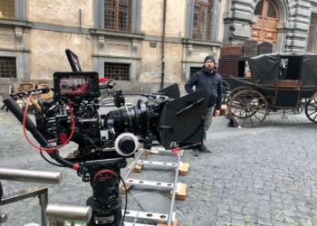 Approvata modifica imposta di soggiorno per lavoratori del settore cinematografico