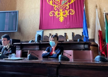 Truffe, aumento violenze domestiche e uso droghe nei giovani: come la pandemia ha cambiato le vite di molti