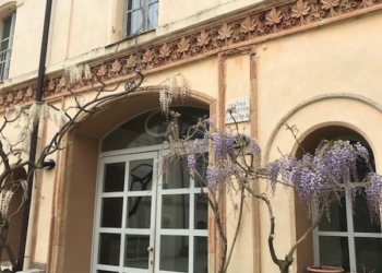 Per la Festa della Repubblica il sindaco consegna la Carta Costituzionale e il Tricolore ai diciottenni